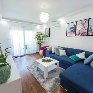 Tina Apartament Split